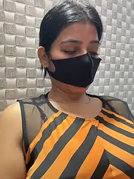 Snapshot of Hot_Jaanvi_ chatting on 07-13-26, 04:15 Hot Jaanvi online show from 07-13-26, 04:15