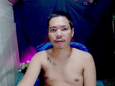 Snapshot of MANIACasianX chatting on 11-28-25, 09:06 MANIACasianX online show from 11-28-25, 09:06