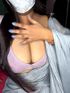 Snapshot of prisha944 chatting on 09-15-25, 03:06 prisha944 online show from 09-15-25, 03:06