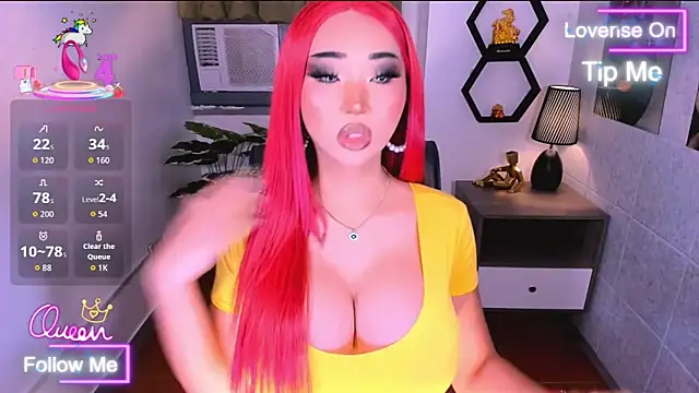 TriciaCumLoader online show from 06-03-26, 10:51