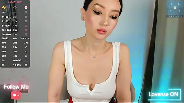 Snapshot of MinaDiamondd chatting on 05-28-26, 04:54 MinaDiamondd online show from 05-28-26, 04:54