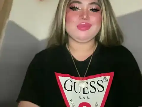 Snapshot of Naughtyrosecum chatting on 11-09-25, 02:59 Naughtyrosecum online show from 11-09-25, 02:59