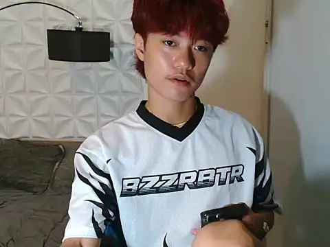 ur little secret online show from 09-10-25, 02:39