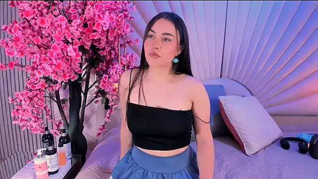 HannaCollins  online show from 03-27-26, 03:34