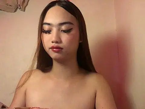 Kiah Wyatt online show from 11-25-25, 06:46