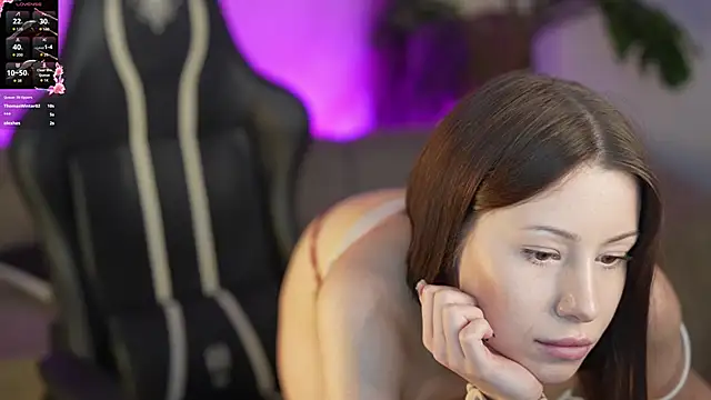 Selena Glow online show from 10-21-25, 10:21