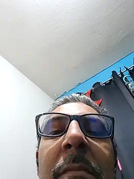 RobertoVip77 online show from 10-21-25, 10:05