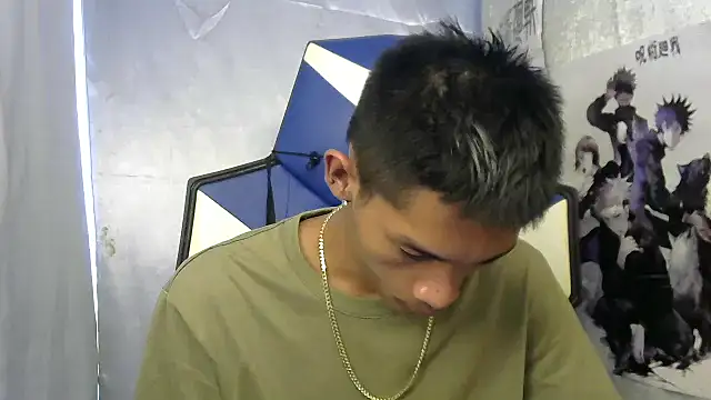 Snapshot of riks_tyler chatting on 09-18-25, 08:16 riks tyler online show from 09-18-25, 08:16