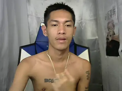 Snapshot of riks_tyler chatting on 09-21-25, 03:24 riks tyler online show from 09-21-25, 03:24