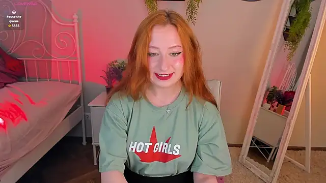 Snapshot of Violet_Griffen chatting on 06-03-26, 03:39 Violet Griffen online show from 06-03-26, 03:39