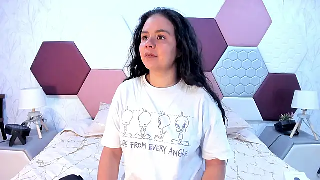 Snapshot of ArielleWilde chatting on 10-02-25, 04:52 ArielleWilde online show from 10-02-25, 04:52