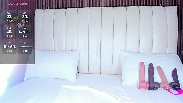 Snapshot of SandraMilerr chatting on 12-16-25, 04:17 SandraMilerr online show from 12-16-25, 04:17