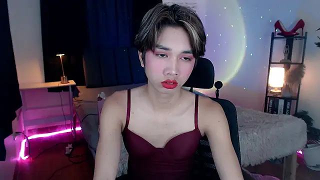 Lavictoriathegreat online show from 11-24-25, 06:18