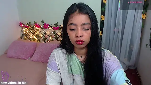 Angie Lee01 online show from 09-18-25, 12:40