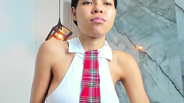 Snapshot of IsabellaMonet chatting on 05-12-26, 07:11 IsabellaMonet online show from 05-12-26, 07:11