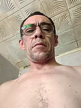 Snapshot of Tinh0t chatting on 02-16-26, 02:35 Tinh0t online show from 02-16-26, 02:35