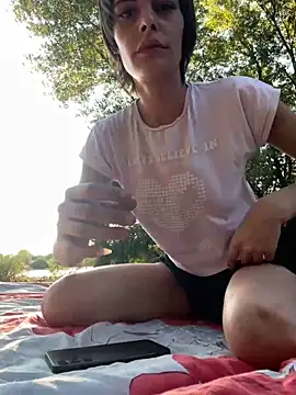 sweetchery999999 online show from 09-13-25, 03:23