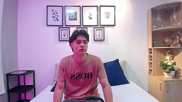 BenitoSaenz online show from 09-27-25, 12:43