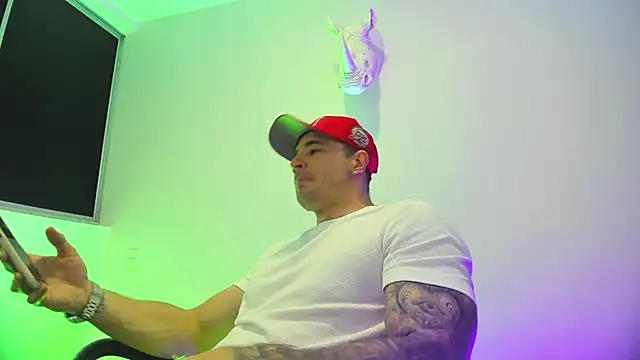 Snapshot of Dagoti chatting on 02-09-26, 01:31 Dagoti online show from 02-09-26, 01:31