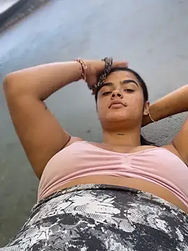 Snapshot of Kaily_Sweet16 chatting on 09-16-25, 02:29 Kaily Sweet16 online show from 09-16-25, 02:29