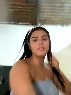 Snapshot of Kaily_Sweet16 chatting on 10-12-25, 04:06 Kaily Sweet16 online show from 10-12-25, 04:06