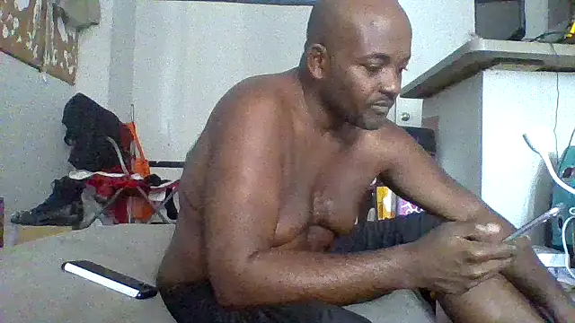 Snapshot of JezOne555 chatting on 02-13-26, 07:32 JezOne555 online show from 02-13-26, 07:32