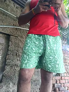 Snapshot of Sunny_cute_love chatting on 10-24-25, 03:03 Sunny cute love online show from 10-24-25, 03:03