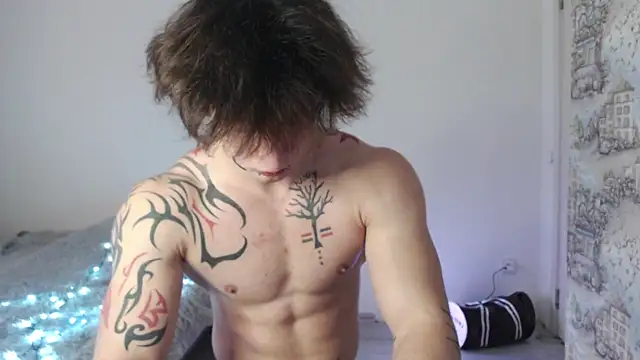 Snapshot of Brendan__Piks chatting on 01-06-26, 07:45 Brendan Piks online show from 01-06-26, 07:45