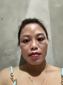 Snapshot of MychuSweet chatting on 09-10-25, 02:00 MychuSweet online show from 09-10-25, 02:00