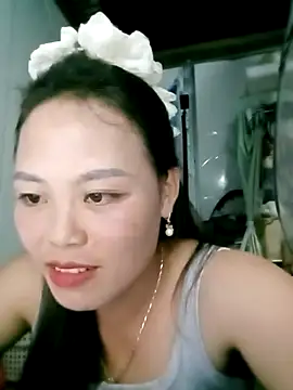 Snapshot of MychuSweet chatting on 10-11-25, 01:53 MychuSweet online show from 10-11-25, 01:53