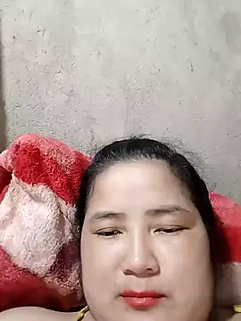 Snapshot of BigBoobs186 chatting on 09-13-25, 04:23 BigBoobs186 online show from 09-13-25, 04:23