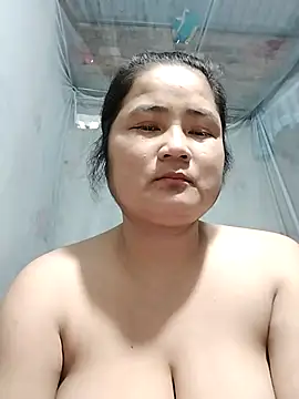 Snapshot of BigBoobs186 chatting on 09-27-25, 03:28 BigBoobs186 online show from 09-27-25, 03:28