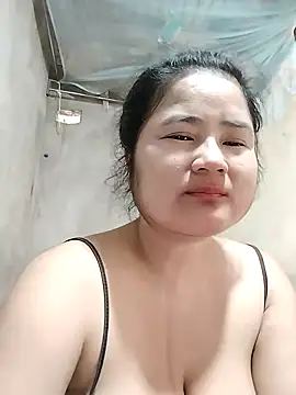 Snapshot of BigBoobs186 chatting on 11-09-25, 01:37 BigBoobs186 online show from 11-09-25, 01:37