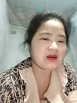 Snapshot of BigBoobs186 chatting on 11-11-25, 01:33 BigBoobs186 online show from 11-11-25, 01:33