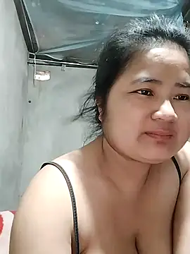 Snapshot of BigBoobs186 chatting on 11-14-25, 06:34 BigBoobs186 online show from 11-14-25, 06:34