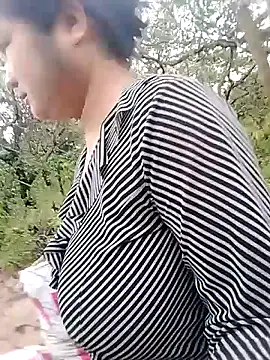 Snapshot of BigBoobs186 chatting on 11-23-25, 11:26 BigBoobs186 online show from 11-23-25, 11:26