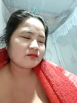 Snapshot of BigBoobs186 chatting on 11-28-25, 03:36 BigBoobs186 online show from 11-28-25, 03:36