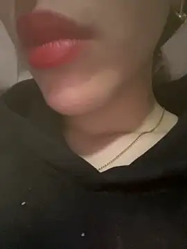 Mimisixo online show from 04-14-26, 02:23