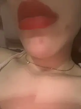 Mimisixo online show from 05-26-26, 04:58