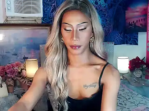 sassylatina online show from 02-25-26, 03:21