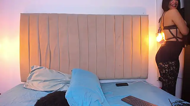 ana foxi online show from 10-19-25, 08:42