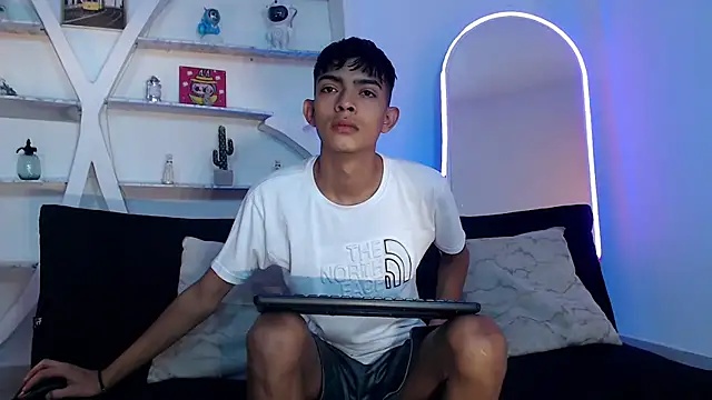 PRETTY SEX1 online show from 10-06-25, 01:08