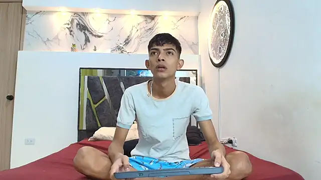 PRETTY SEX1 online show from 12-05-25, 06:00