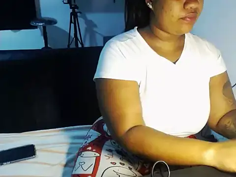 Snapshot of Sam_Blue chatting on 03-11-26, 10:54 Sam Blue online show from 03-11-26, 10:54