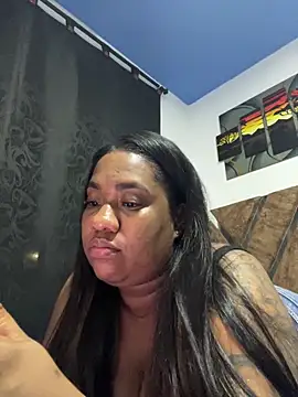 Snapshot of Sam_Blue chatting on 05-18-26, 01:13 Sam Blue online show from 05-18-26, 01:13