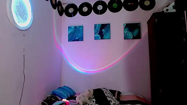 meghan devil  online show from 11-13-25, 11:25