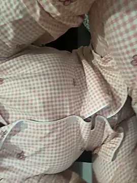 Snapshot of sexyriya____ chatting on 10-22-25, 05:02 sexyriya online show from 10-22-25, 05:02