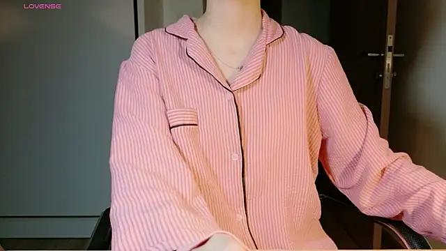 Ryeon 99 online show from 03-15-26, 03:07