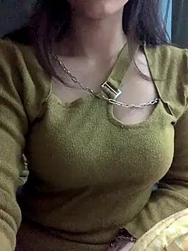 Snapshot of Zika_23 chatting on 12-14-25, 03:39 Zika 23 online show from 12-14-25, 03:39