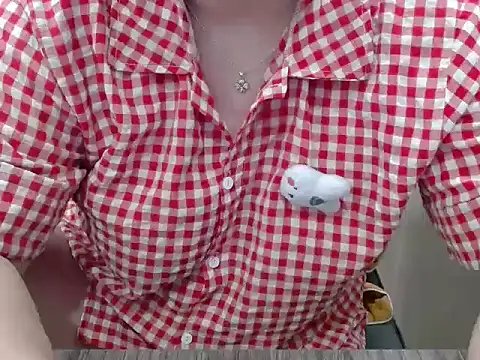 Zhi  2k6 online show from 10-01-25, 04:57